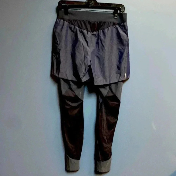 QUECHUA WO NAVY ATHLETIC LEGGINGS WITH OVER SHORTS  NYLON SPANDEX  BLEND NO TAGS - Picture 1 of 11